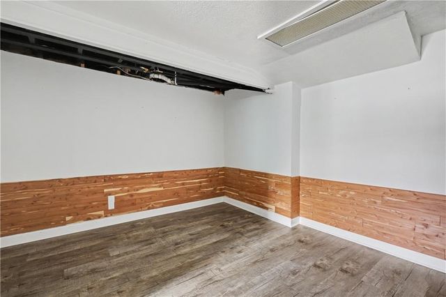 6915 Reeds Road, Prairie Village, KS 66208