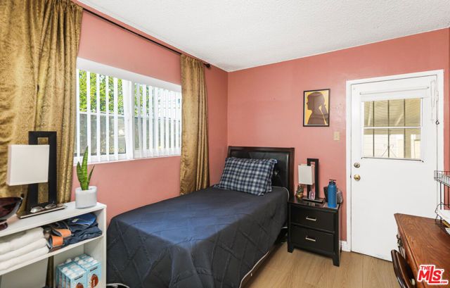12253 211th Street, Lakewood, CA 90715