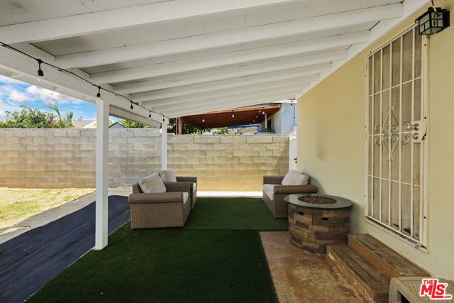 12253 211th Street, Lakewood, CA 90715