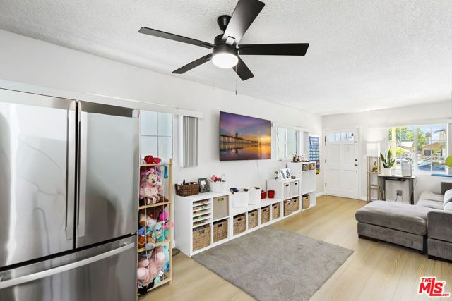 12253 211th Street, Lakewood, CA 90715