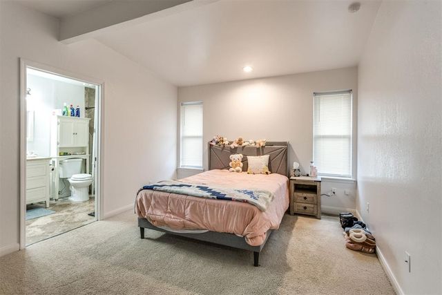 10209 Hollyhead Way, Yukon, OK 73099