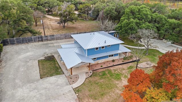 304 Hub, Wimberley, TX 78676