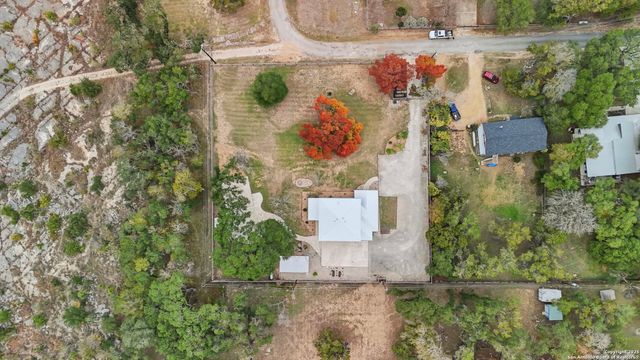 304 Hub, Wimberley, TX 78676