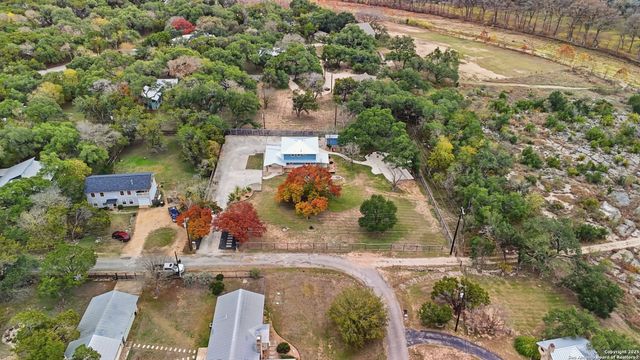 304 Hub, Wimberley, TX 78676