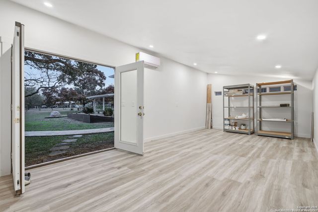 304 Hub, Wimberley, TX 78676