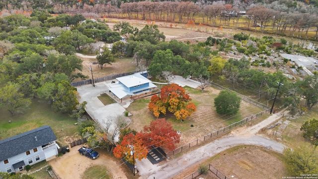 304 Hub, Wimberley, TX 78676