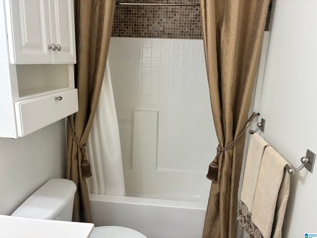 6181 BENT BROOK DRIVE, Bessemer, AL 35022