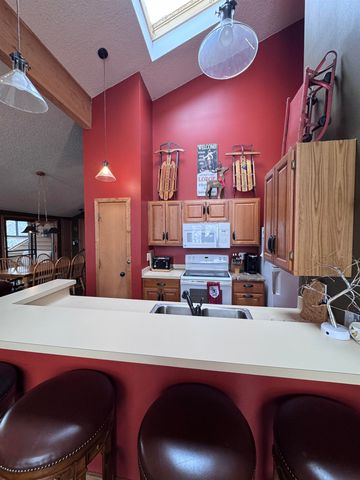 6520 Schuss Mountain Lane, Custer Twp, MI 49659