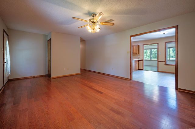 61 Winding Branch Lane, Conway, AR 72032