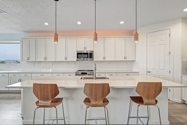 3321 Wolf Tail Loop NE, Rio Rancho, NM 87144