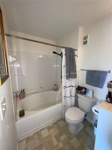 4823 Via Palm Lks 1318, West Palm Beach, FL 33417