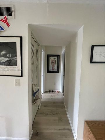 4823 Via Palm Lks 1318, West Palm Beach, FL 33417
