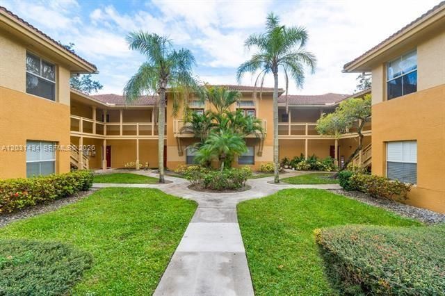 4823 Via Palm Lks 1318, West Palm Beach, FL 33417