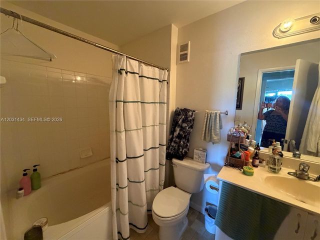 4823 Via Palm Lks 1318, West Palm Beach, FL 33417