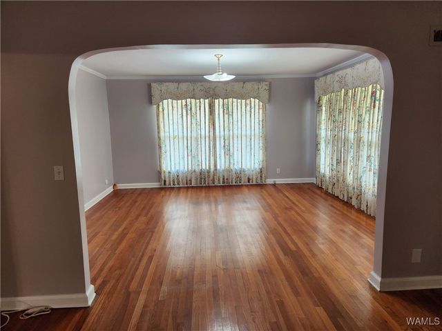 108 4th NE, Reform, AL 35481