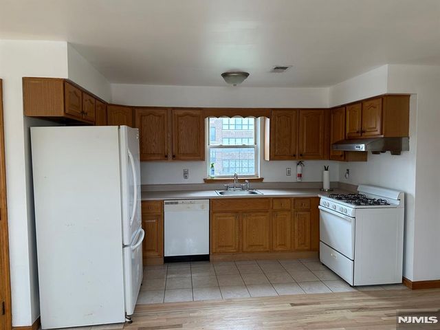 408 Jersey Street, Harrison, NJ 07029