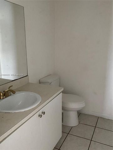 2361 NW 96th Ter 18O, Pembroke Pines, FL 33024