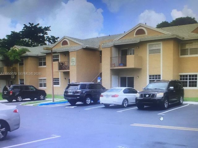 2361 NW 96th Ter 18O, Pembroke Pines, FL 33024