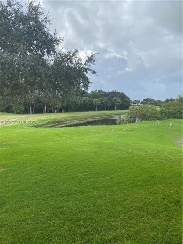 2361 NW 96th Ter 18O, Pembroke Pines, FL 33024