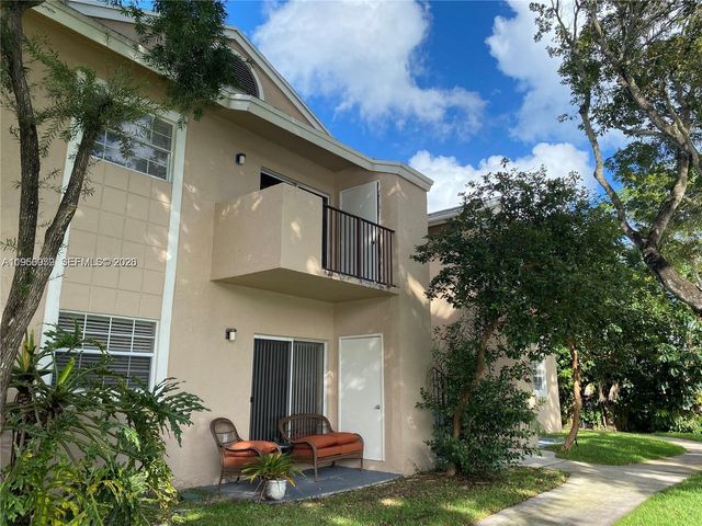 2361 NW 96th Ter 18O, Pembroke Pines, FL 33024