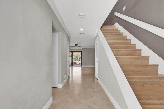 611 NE 12th Terrace 1, Boynton Beach, FL 33435