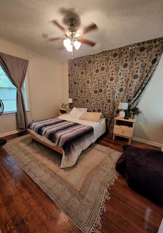 3707 Daphne Street, Houston, TX 77021