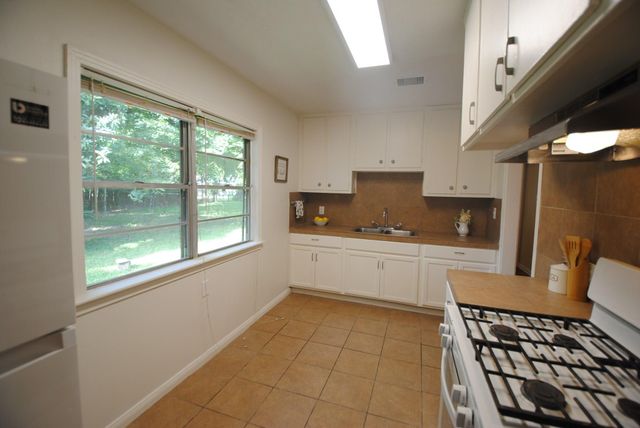 3707 Daphne Street, Houston, TX 77021