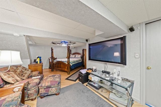 10005 E 69th Terrace, Raytown, MO 64133