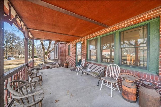 10005 E 69th Terrace, Raytown, MO 64133