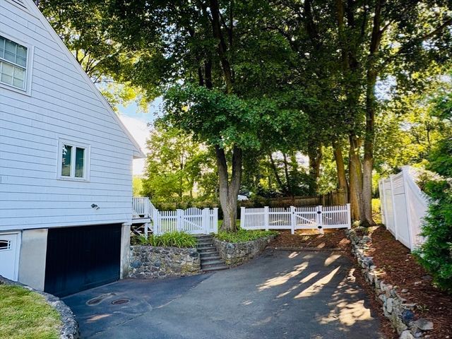 308 Webster St, Needham, MA 02494