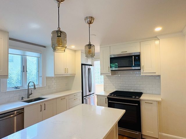 308 Webster St, Needham, MA 02494