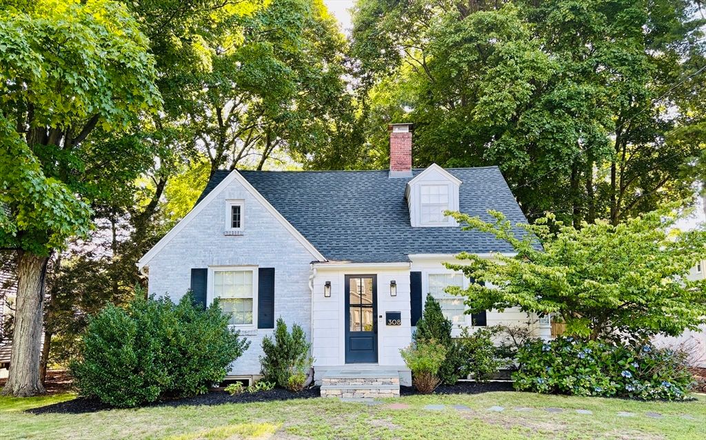 308 Webster St, Needham, MA 02494