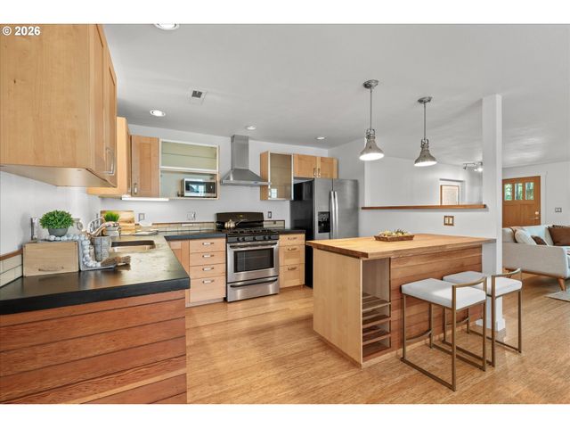 6035 N ATLANTIC Ave, Portland, OR 97217