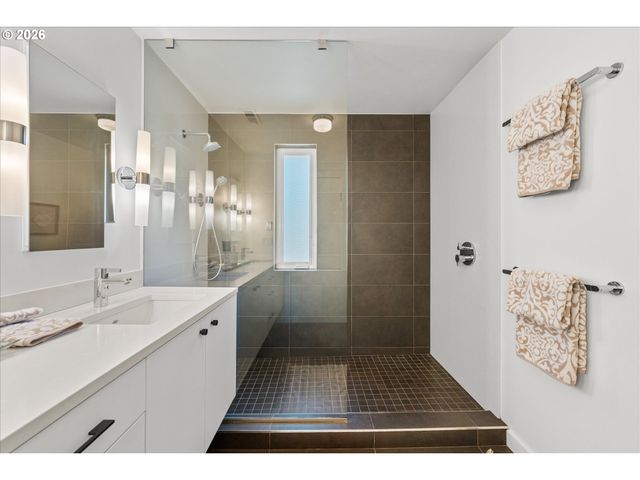 6035 N ATLANTIC Ave, Portland, OR 97217