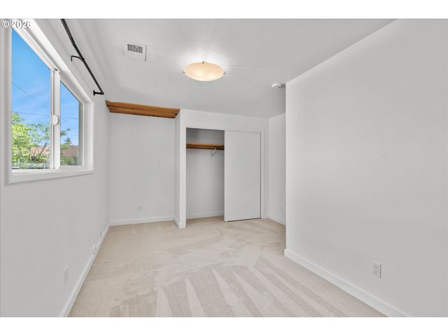 6035 N ATLANTIC Ave, Portland, OR 97217