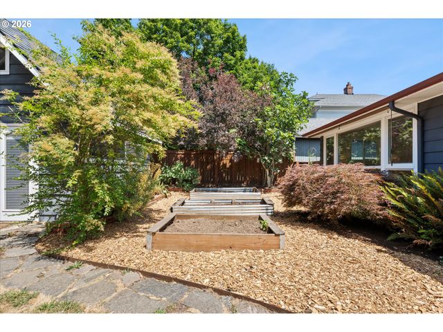 6035 N ATLANTIC Ave, Portland, OR 97217