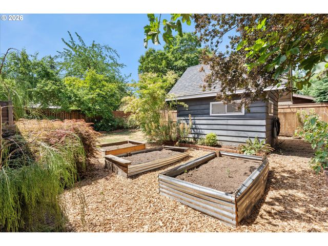 6035 N ATLANTIC Ave, Portland, OR 97217