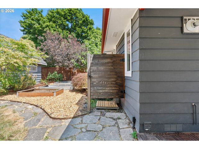6035 N ATLANTIC Ave, Portland, OR 97217