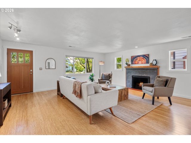 6035 N ATLANTIC Ave, Portland, OR 97217