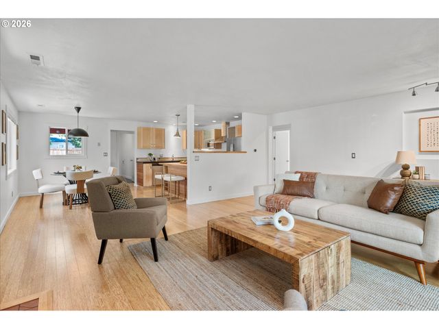 6035 N ATLANTIC Ave, Portland, OR 97217