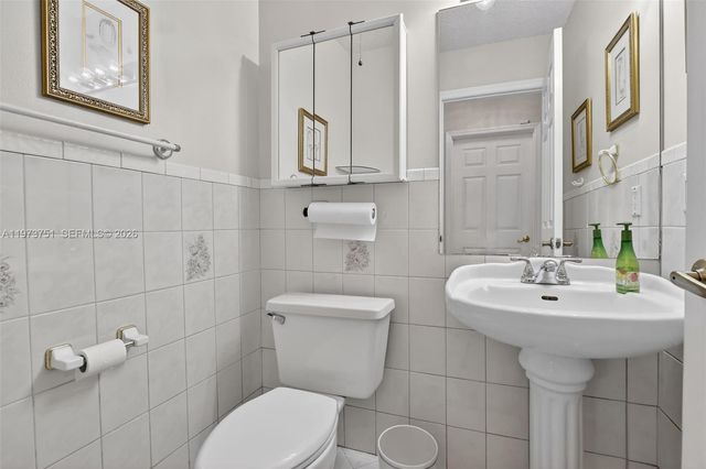 12665 NW 11th Ct, Sunrise, FL 33323