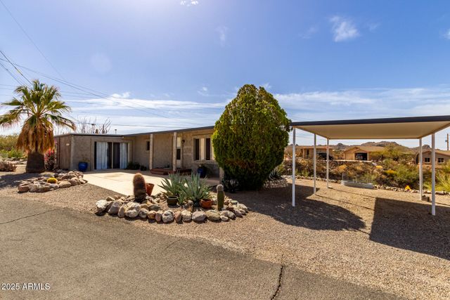 30 N LILLY Court, Queen Valley, AZ 85118