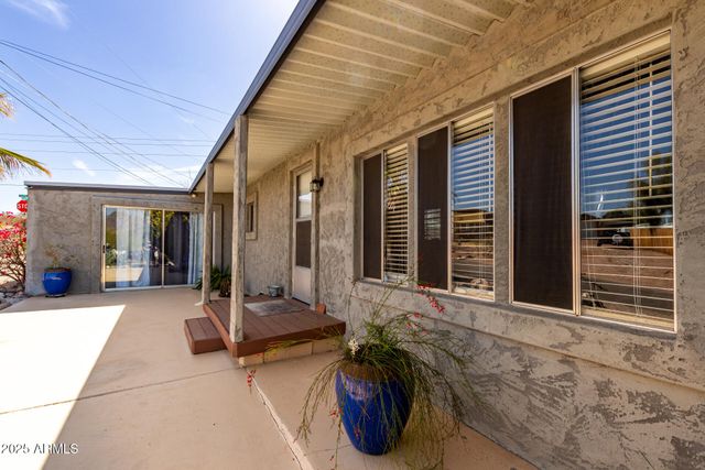 30 N LILLY Court, Queen Valley, AZ 85118
