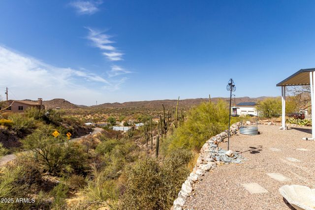 30 N LILLY Court, Queen Valley, AZ 85118
