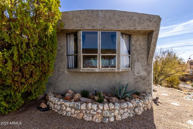 30 N LILLY Court, Queen Valley, AZ 85118
