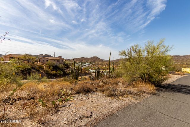 30 N LILLY Court, Queen Valley, AZ 85118