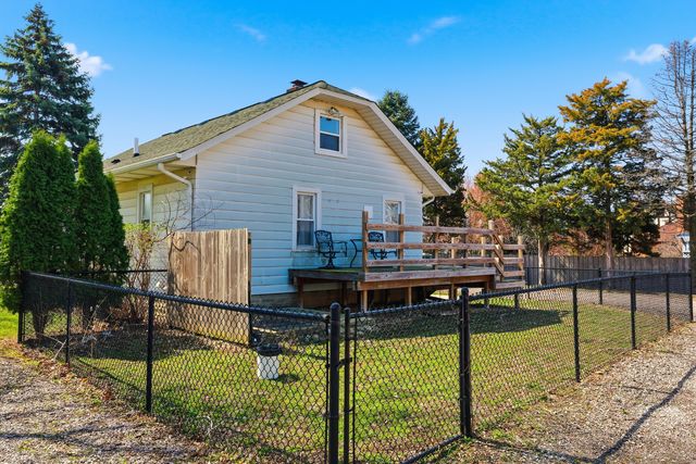 307 W Army Trail Road, Bloomingdale, IL 60108