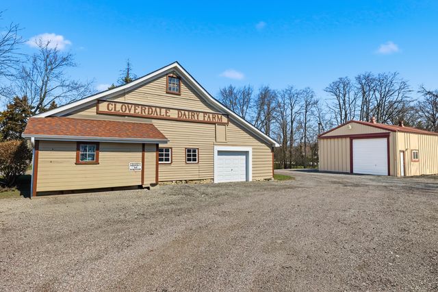 307 W Army Trail Road, Bloomingdale, IL 60108