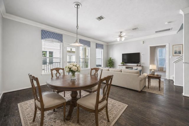 1624 W 25th Street B, Houston, TX 77008