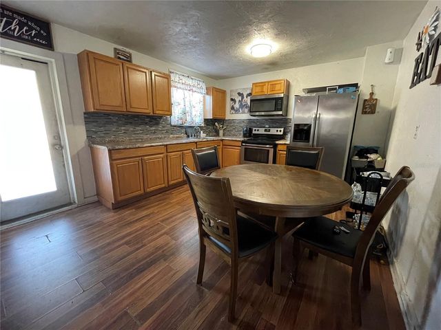 107 W BERESFORD AVENUE, Deland, FL 32720